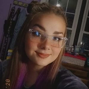 Meet your Posher, Lexie